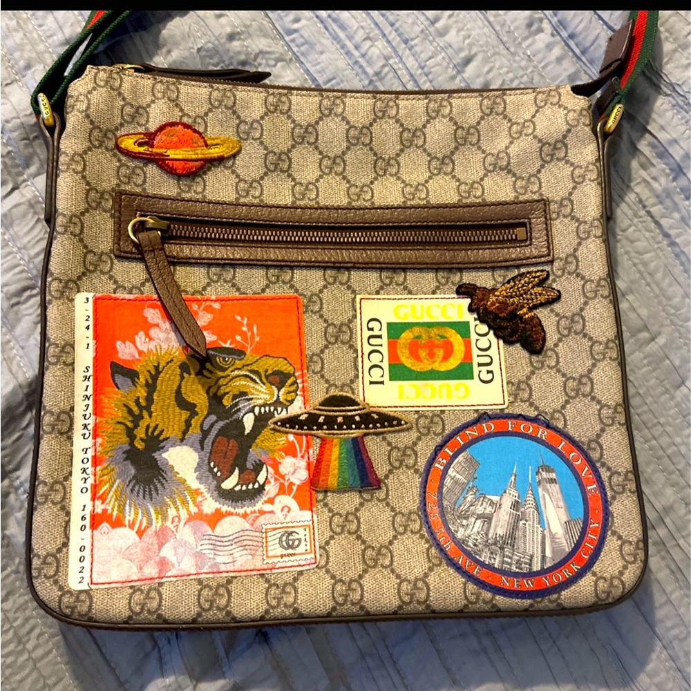 Gucci Messenger bag